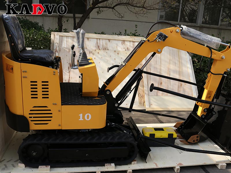 凯迪沃重工KV12小型挖掘机出口东盟地区